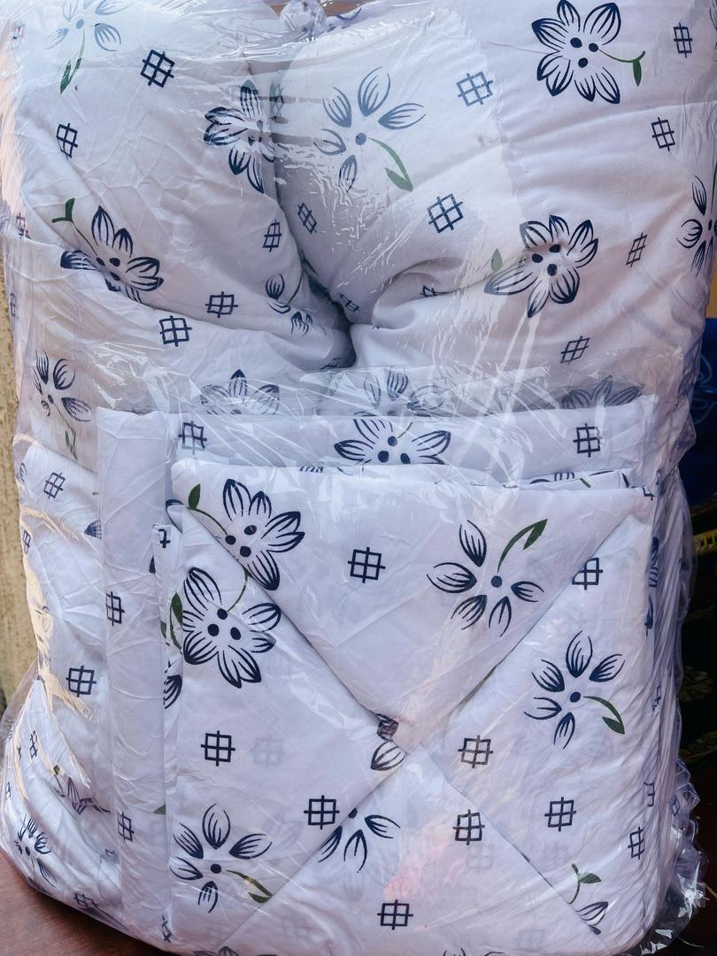 Bedsheets and duvet  3